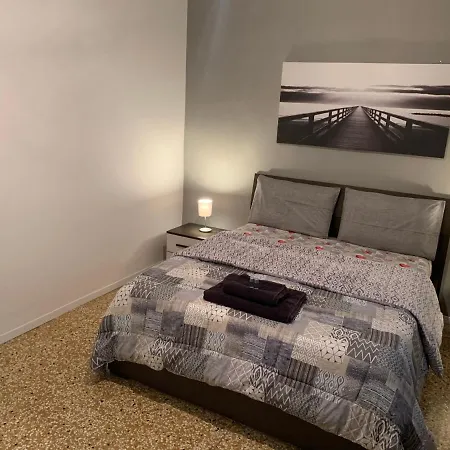 Oda ve Kahvaltı Fiore Bolonya